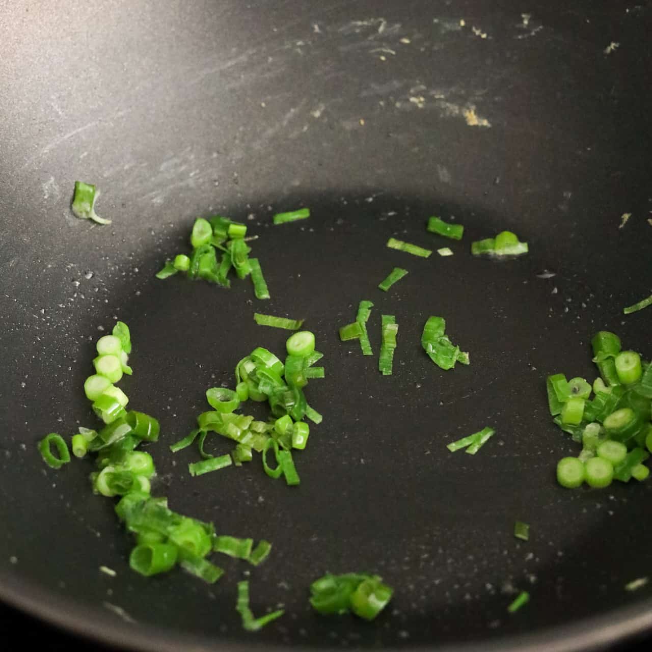 Cooking spring onions